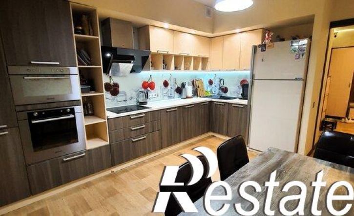3-комн квартира улица Братьев Кашириных, 68,  д. 68