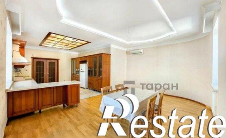 4-комн квартира улица Энгельса, 44Г,  д. 44Г