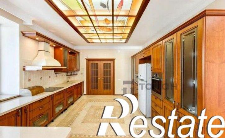 4-комн квартира улица Энгельса, 44Г,  д. 44Г