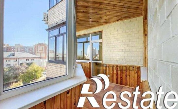 4-комн квартира улица Энгельса, 44Г,  д. 44Г