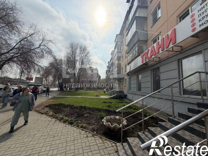 Торговое помещение улица Цвиллинга, 90,  д. 90