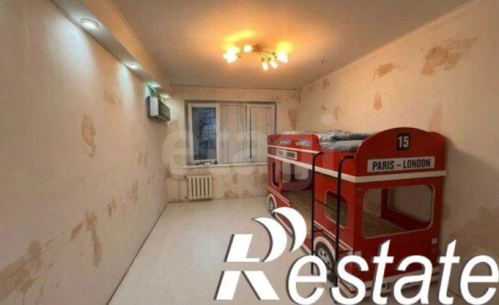 3-комн квартира улица Молодогвардейцев, 60А,  д. 60А