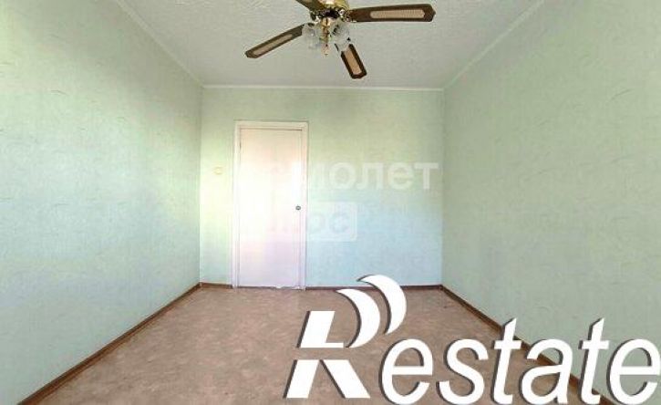 3-комн квартира улица Косарева, 52,  д. 52