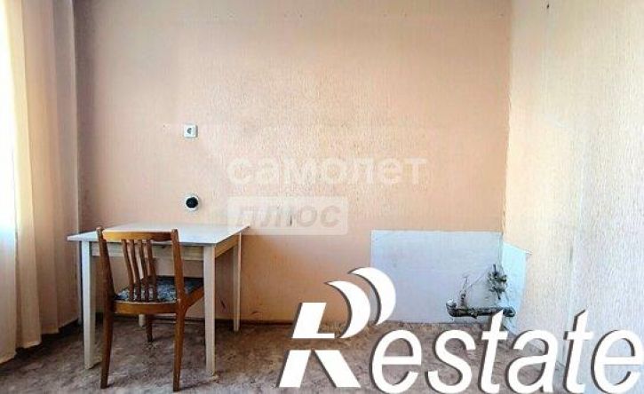 3-комн квартира улица Косарева, 52,  д. 52