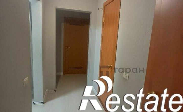 4-комн квартира улица Братьев Кашириных, 105,  д. 105