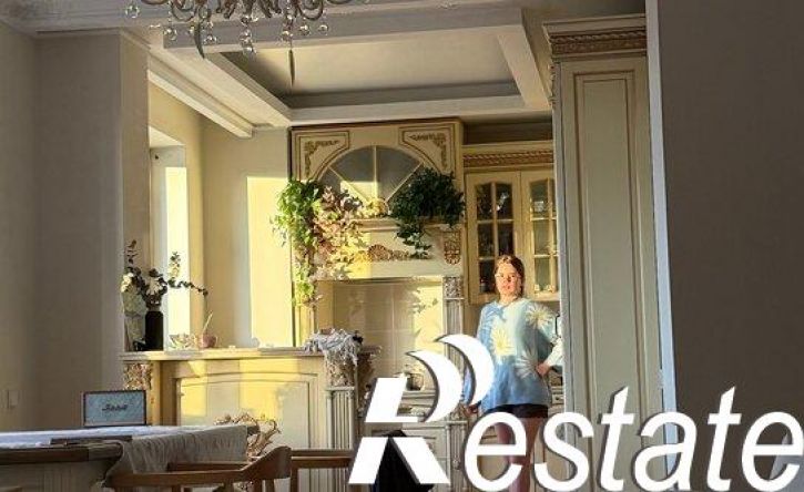 4-комн квартира улица Энгельса, 26А,  д. 26А