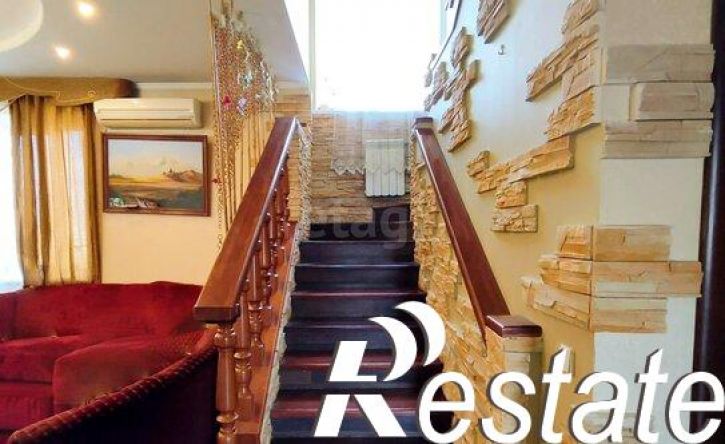6-комн квартира улица Свободы, 108А,  д. 108А