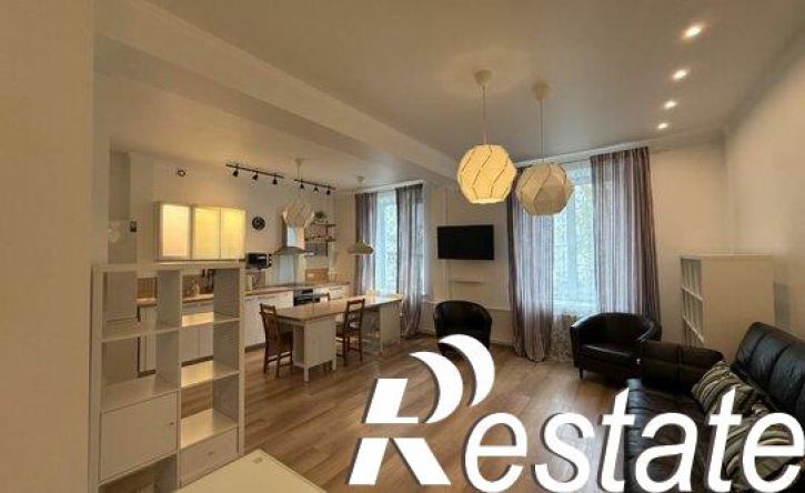 3-комн квартира улица Блюхера, 51,  д. 51