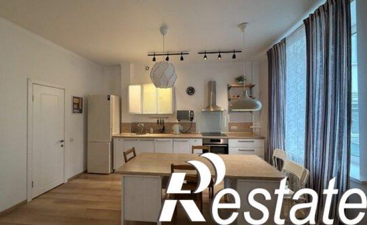 3-комн квартира улица Блюхера, 51,  д. 51