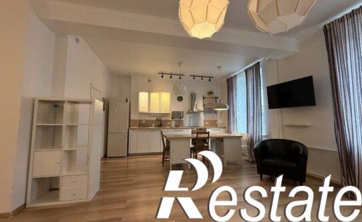 3-комн квартира улица Блюхера, 51,  д. 51