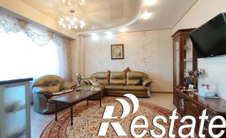 3-комн квартира улица Братьев Кашириных, 12В,  д. 12В