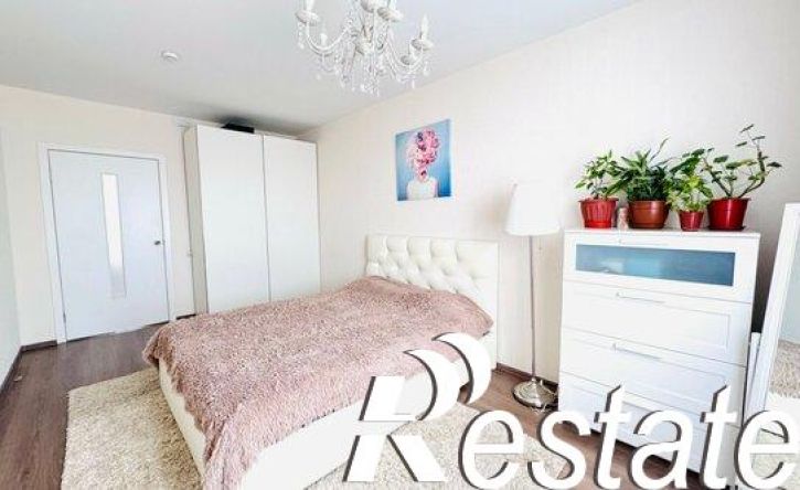 2-комн квартира улица Петра Сумина, 18,  д. 18
