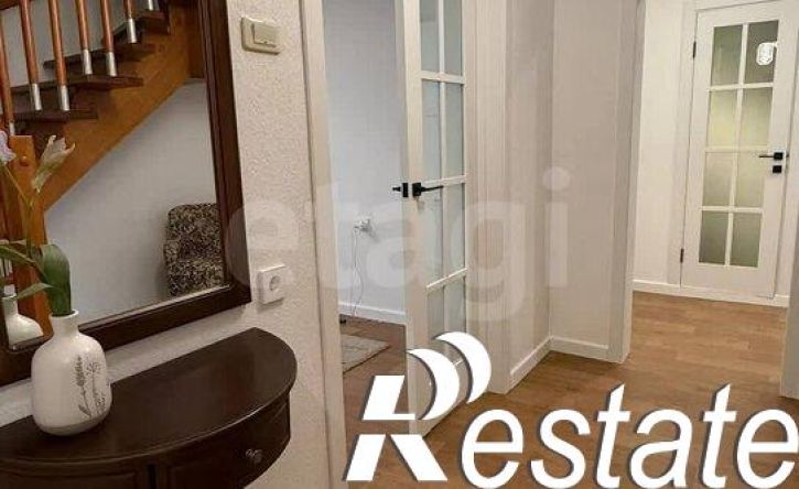 4-комн квартира улица Косарева, 52Б,  д. 52Б