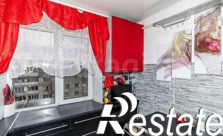 4-комн квартира улица Потёмкина, 18А,  д. 18А