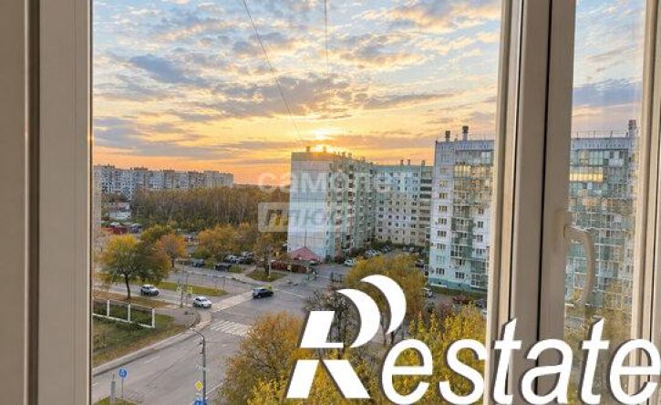 2-комн квартира улица 60 лет Октября, 56,  д. 56