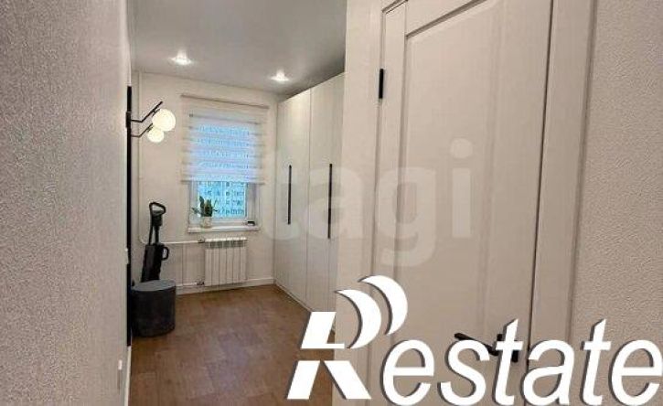 4-комн квартира улица Косарева, 52Б,  д. 52Б