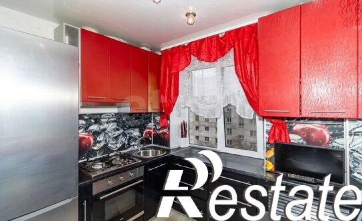 4-комн квартира улица Потёмкина, 18А,  д. 18А