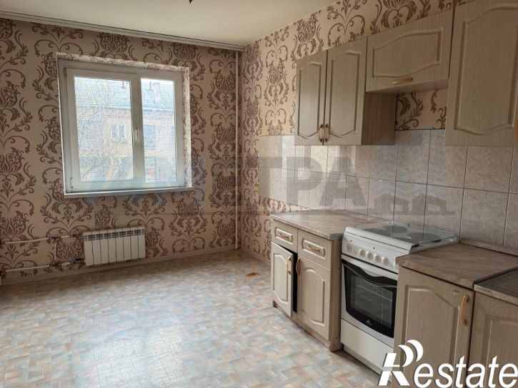 3-комн квартира Блюхера ул, 81А