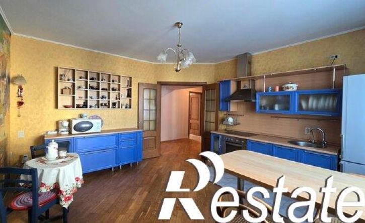2-комн квартира Российская улица, 218Б,  д. 218Б