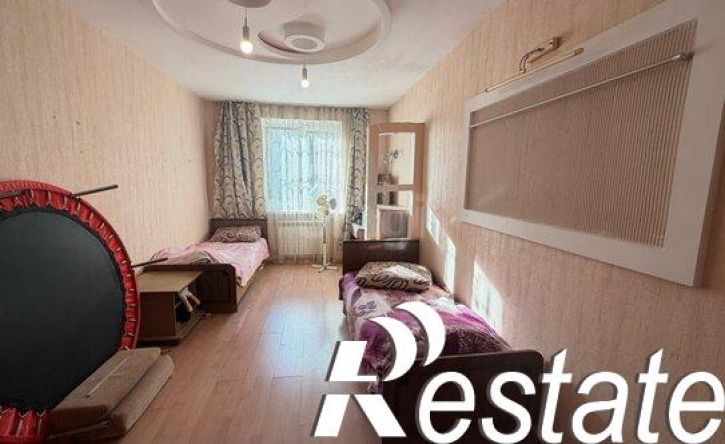3-комн квартира улица 40-летия Победы, 35,  д. 35