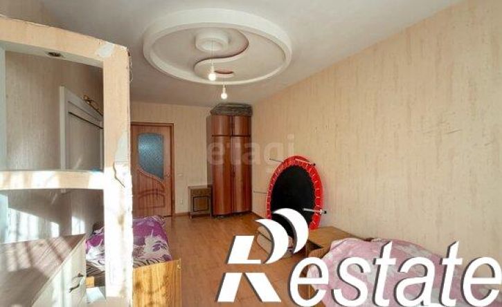 3-комн квартира улица 40-летия Победы, 35,  д. 35